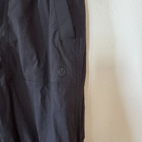 Lululemon Dance Studio Relaxed-Fit Mid-Rise Cargo Pant Black - Picture 5 of 9